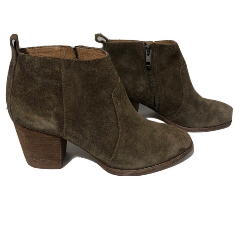 Madewell Olive Suede Ankle Booties with Stacked Heel. Size 8.5.